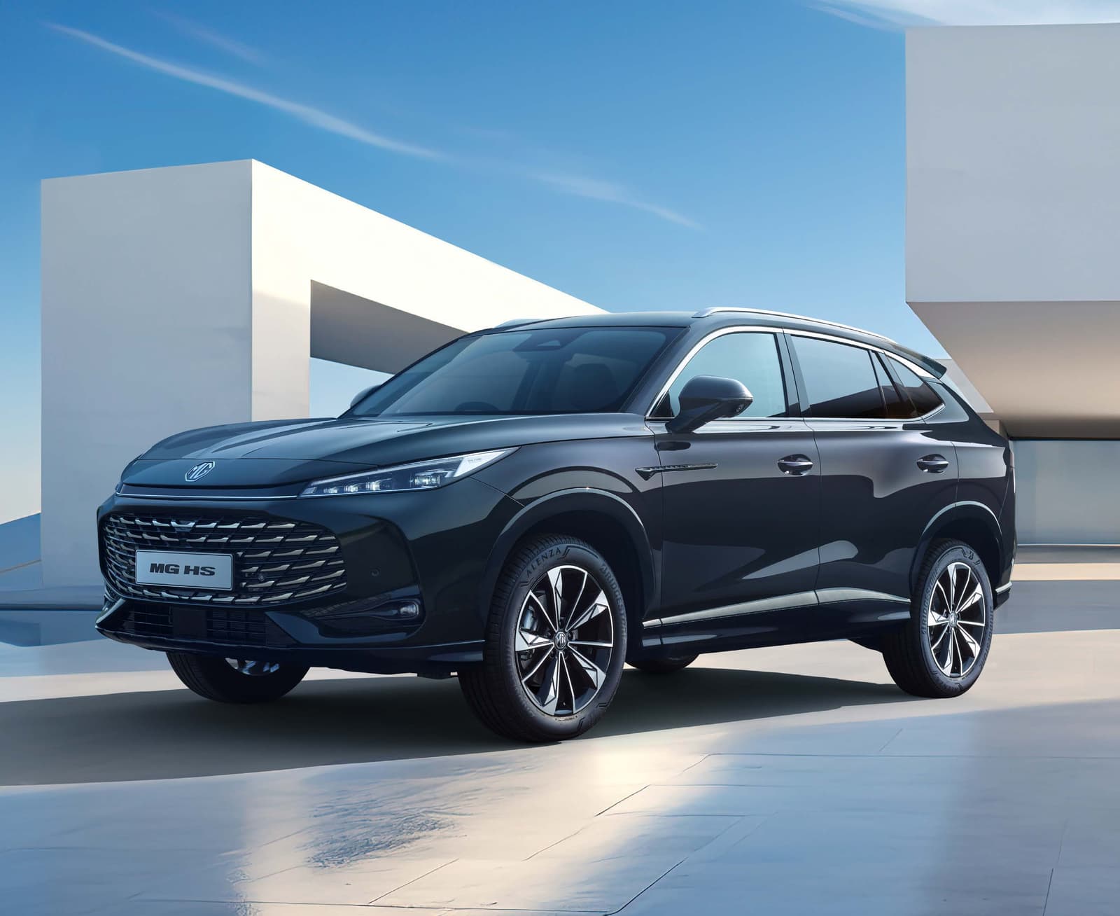 2026 MG HS: 224 PS Hybrid+ HEV, 24.7 kWh PHEV, From £30,495