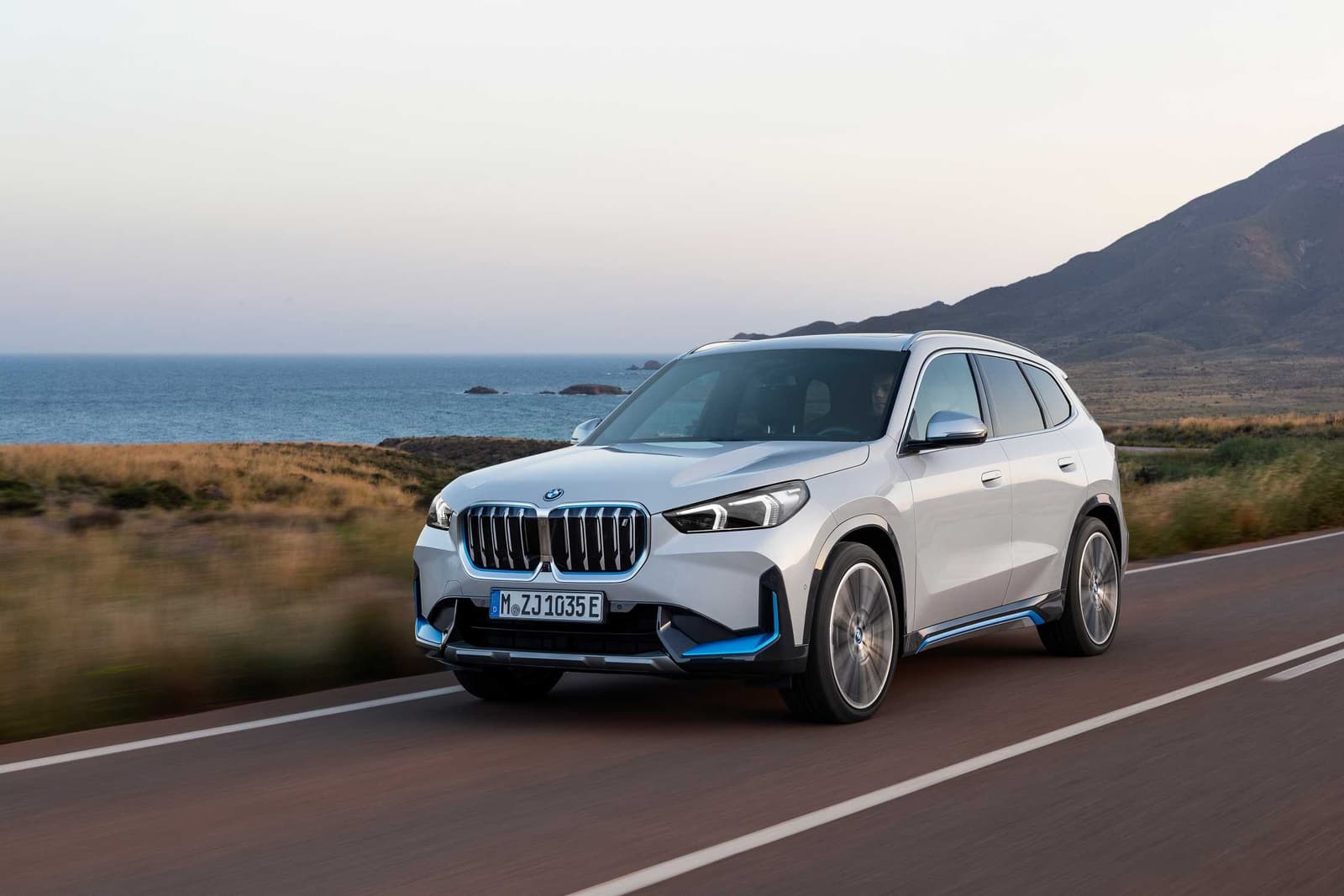 2026 BMW iX1: SiC Inverter Lifts Range to 514 km, From EUR 49,400