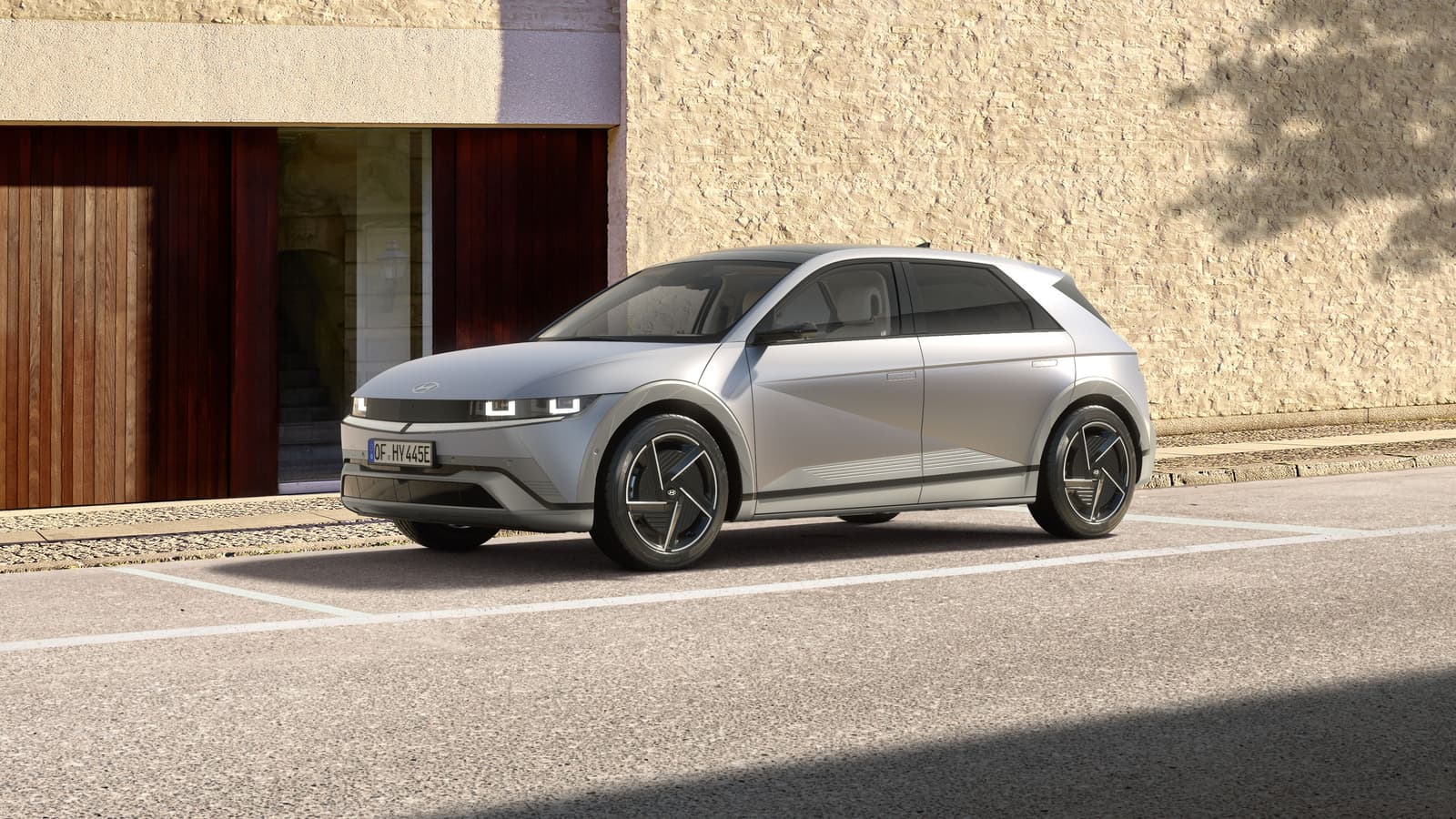 2027 Hyundai Ioniq 5: Up to 570 km WLTP, 260 kW Charging, From EUR 45,750