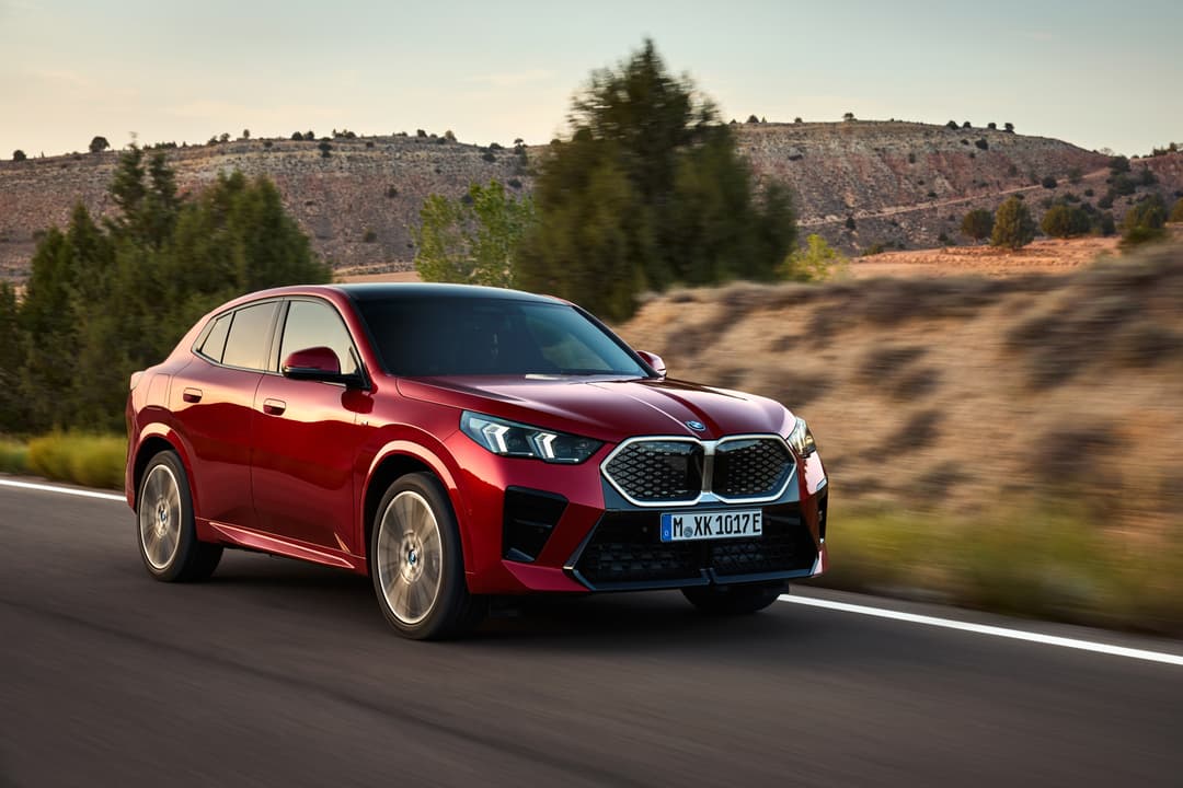 2026 BMW iX2: Up to 512 km WLTP and 302 hp, From EUR 51,000