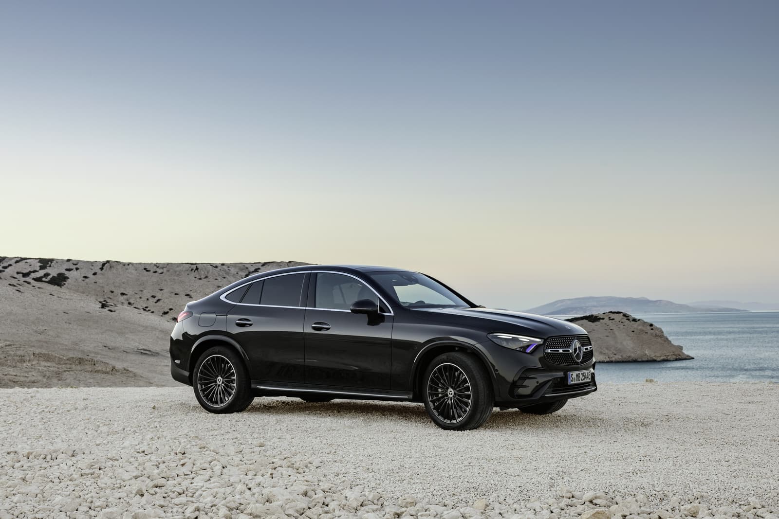 2026 Mercedes-Benz GLC Coupe PHEV: Up to 376 hp, 128 km WLTP EV Range - View 2