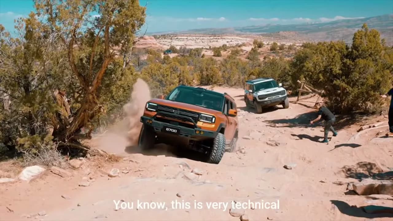 2026 Jetour G700: 892 HP PHEV Off-Roader With a Tank Turn Party Trick