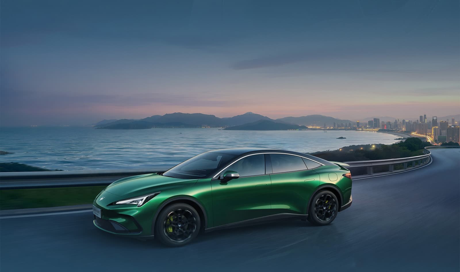 2026 Arcfox Alpha S5: EREV Joins the Sedan, AWD Hits 100 km/h in 3.7 s - View 3