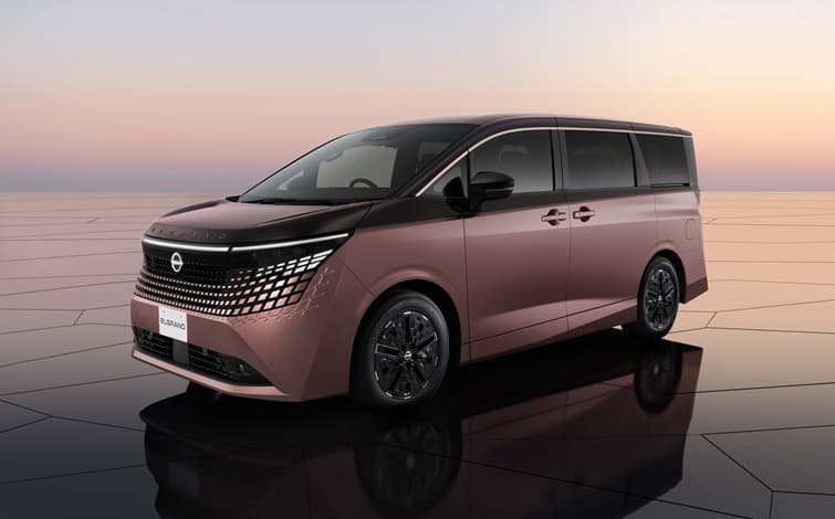2026 Nissan Elgrand: All-New e-POWER Hybrid Minivan From $43,400 - View 3