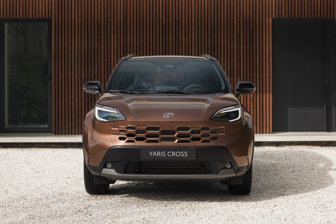2027 Toyota Yaris Cross: Hybrid 130 Standard in UK, From £27,445
