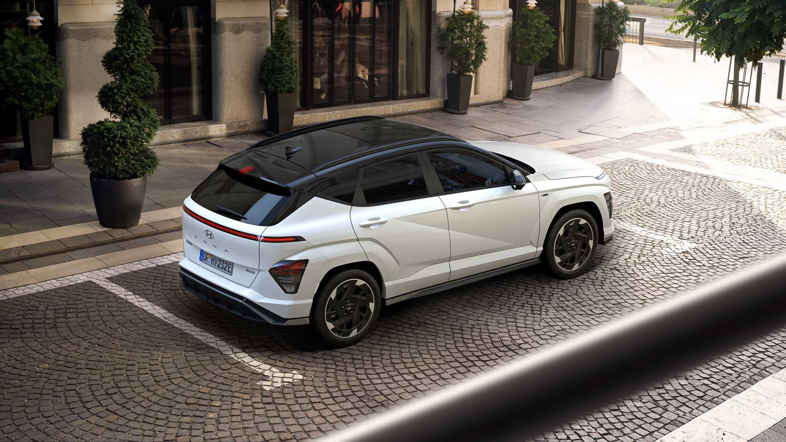2027 Hyundai Kona Electric: Up to 510 km WLTP, From EUR 38,340 - View 3
