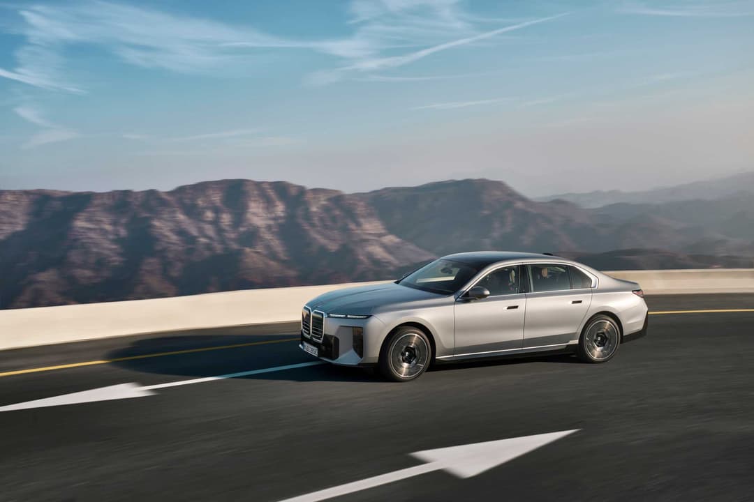 2027 BMW i7: Up to 727 km WLTP, 250 kW Charging, Up to 671 hp