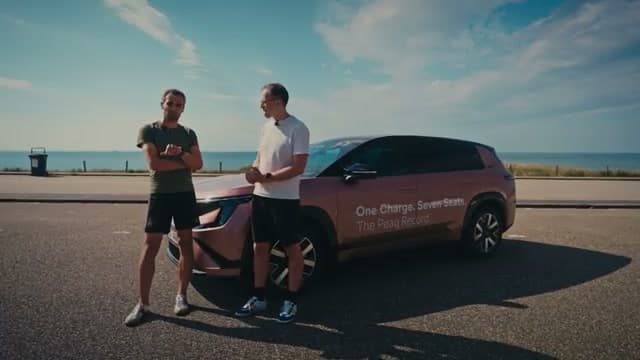 2026 Skoda Peaq: 7-Seat Electric SUV Sets 936 km Range Record - View 3