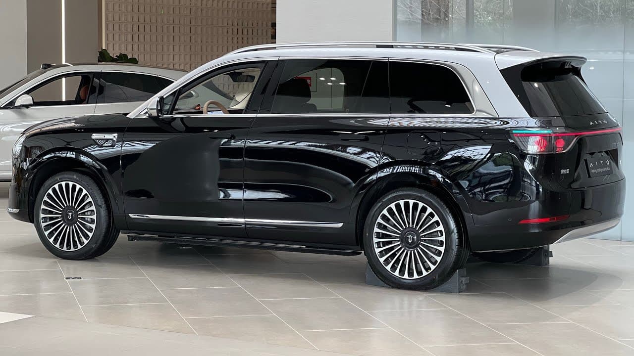 Aito M9 EREV 6-Seater
