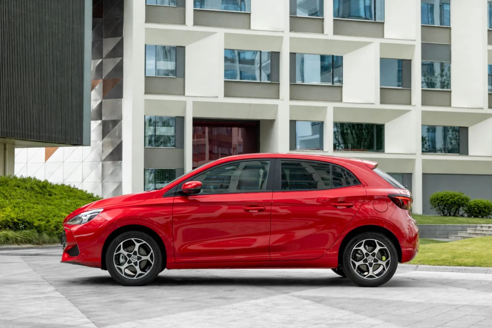 2026 MG3 and ZS Hybrid+: Refined Full Hybrids, 194-196 PS, From GBP 19,995
