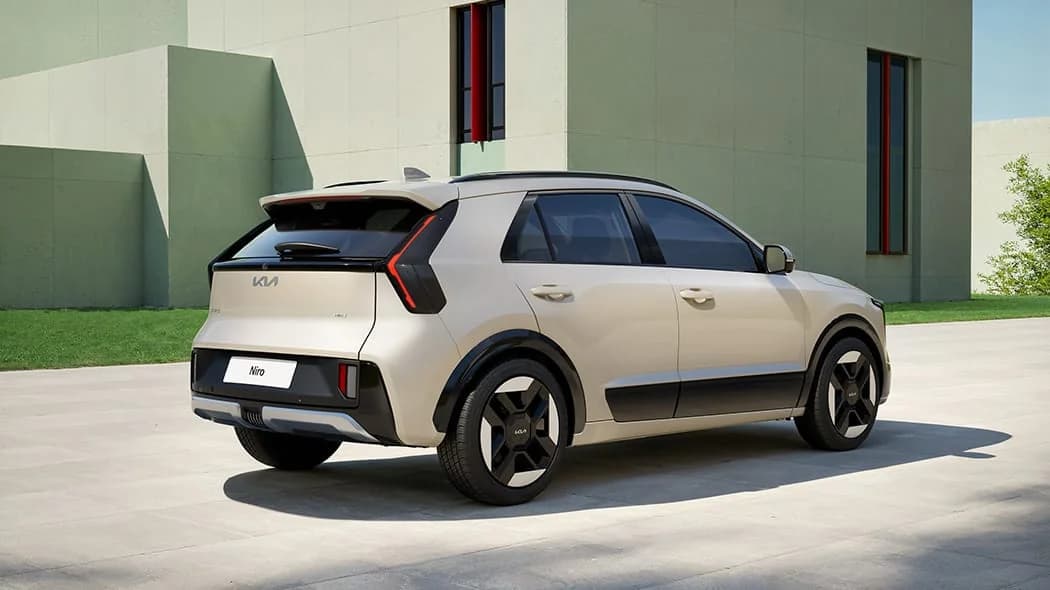 2027 Kia Niro Hybrid: 139 hp, 50 mpg Combined, From $29,890