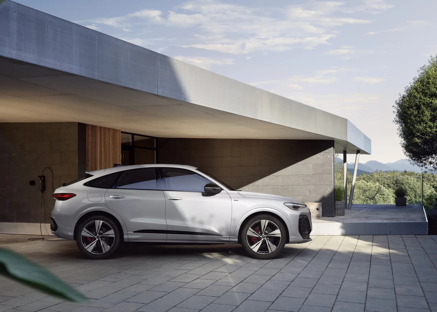 2027 Audi Q5 e-hybrid: 220-270 kW PHEV, Up to 107 km EV, From EUR 65,500