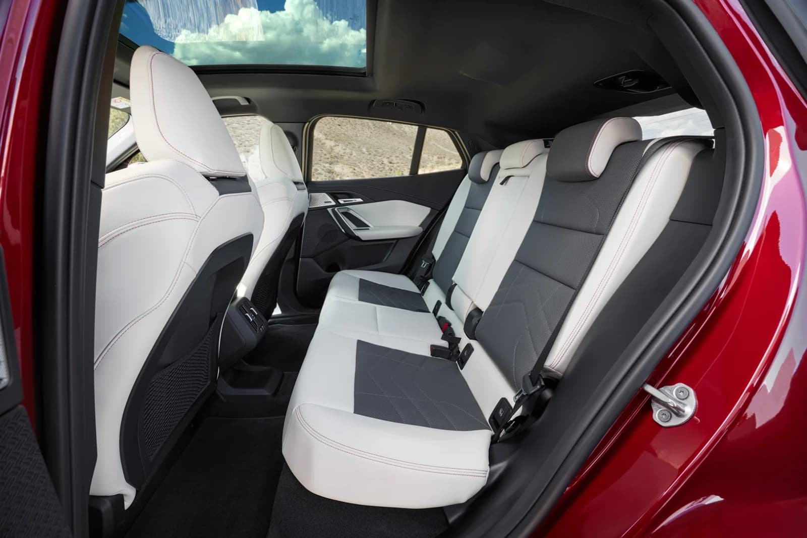 2026 BMW iX2: Up to 512 km WLTP and 302 hp, From EUR 51,000