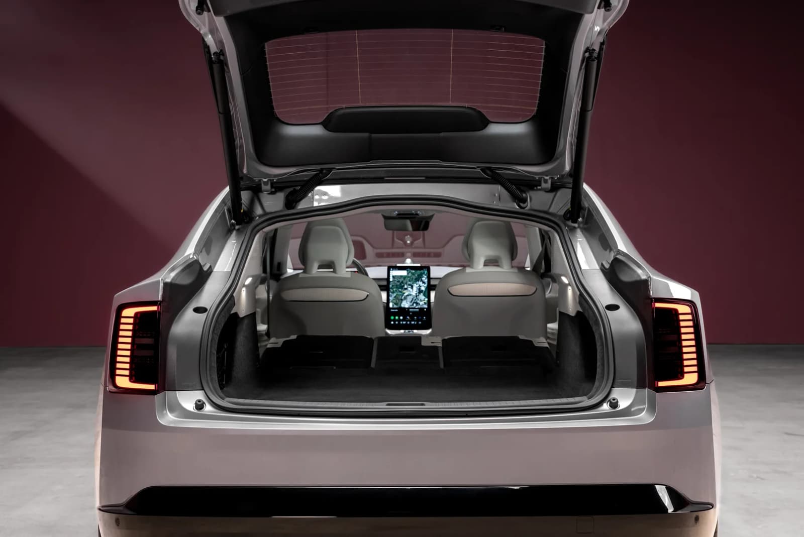 2027 Volvo ES90: Up to 671 hp, 702 km WLTP, From €71,490