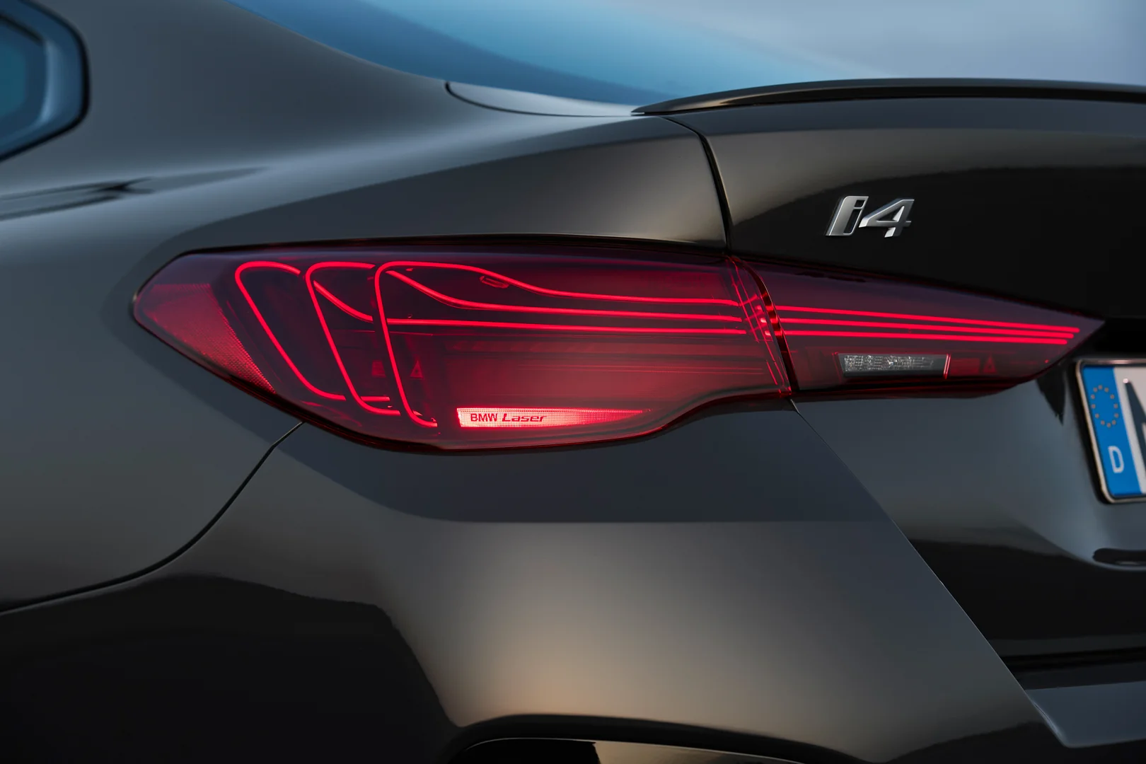2026 BMW i4: Up to 593 hp, 613 km WLTP, 205 kW Charging