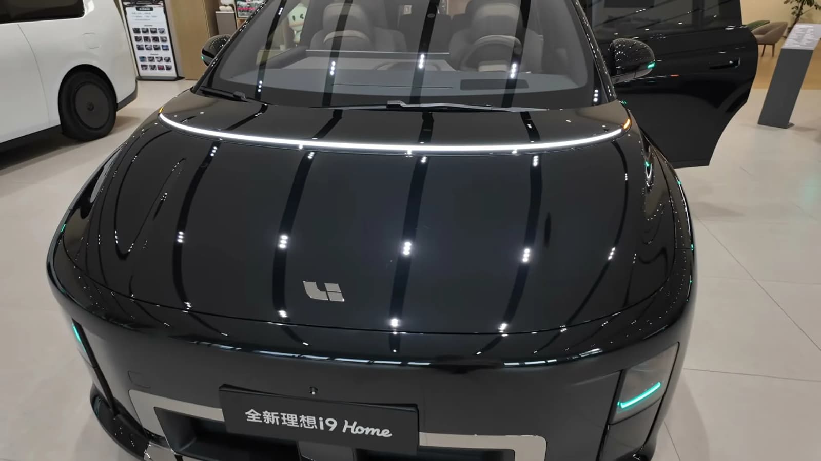 2026 Li Auto i9 Review: Rationality Beats Design, Says Gilevich