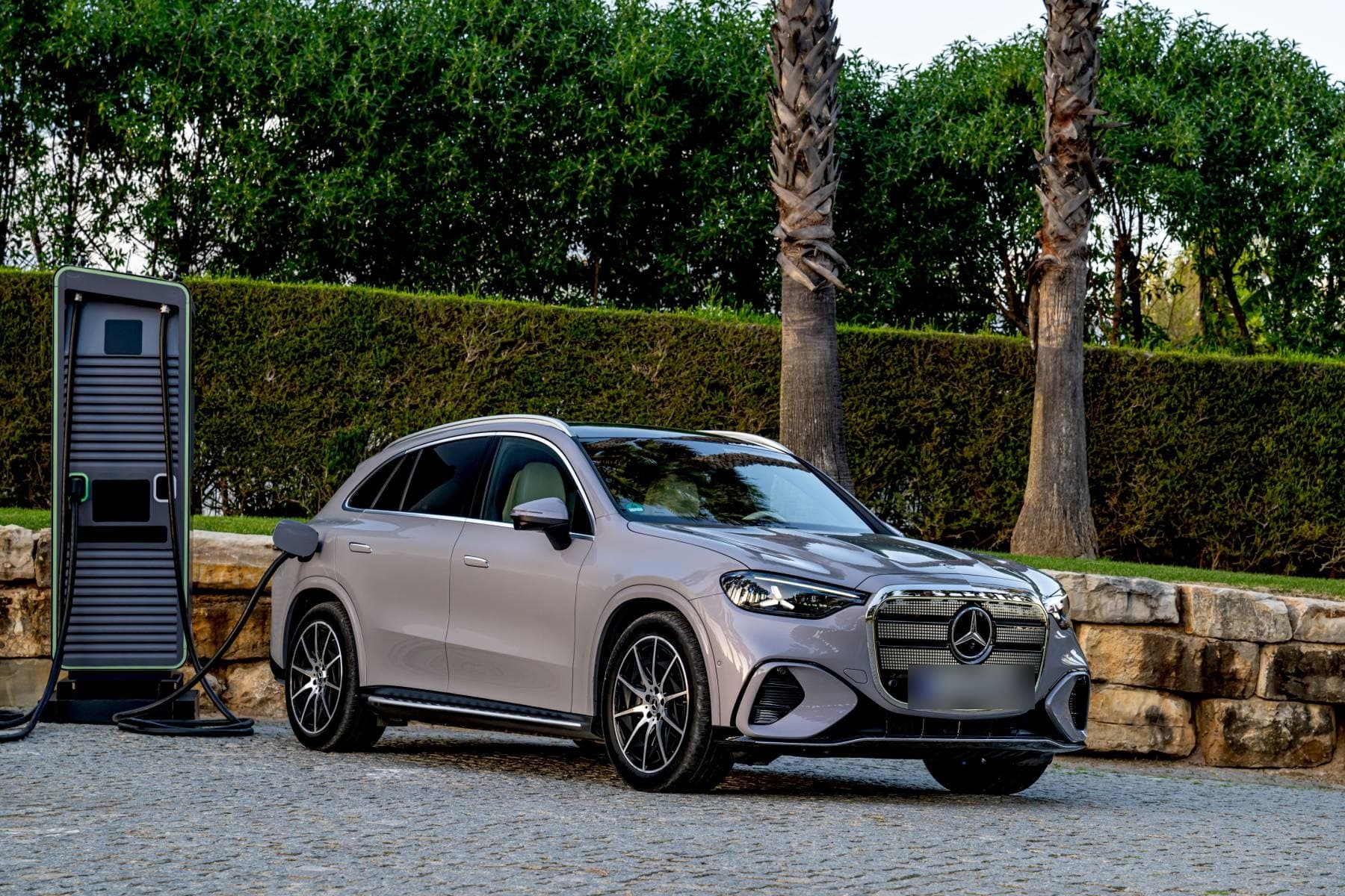 2026 Mercedes-Benz Electric GLC: Up to 715 km and 483 hp, From €64,736