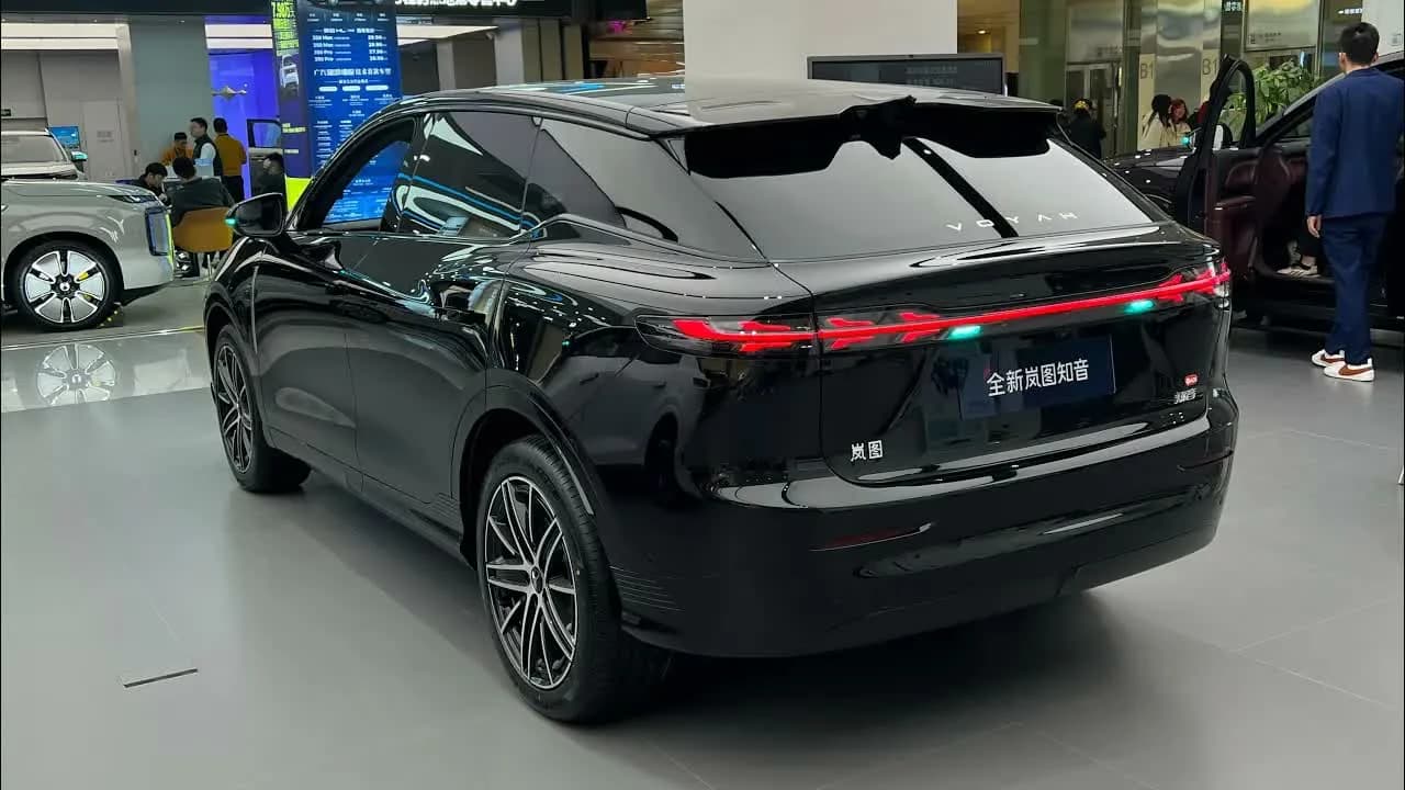2026 VOYAH Courage: Up to 901 km Range, Huawei ADS, From $28,600
