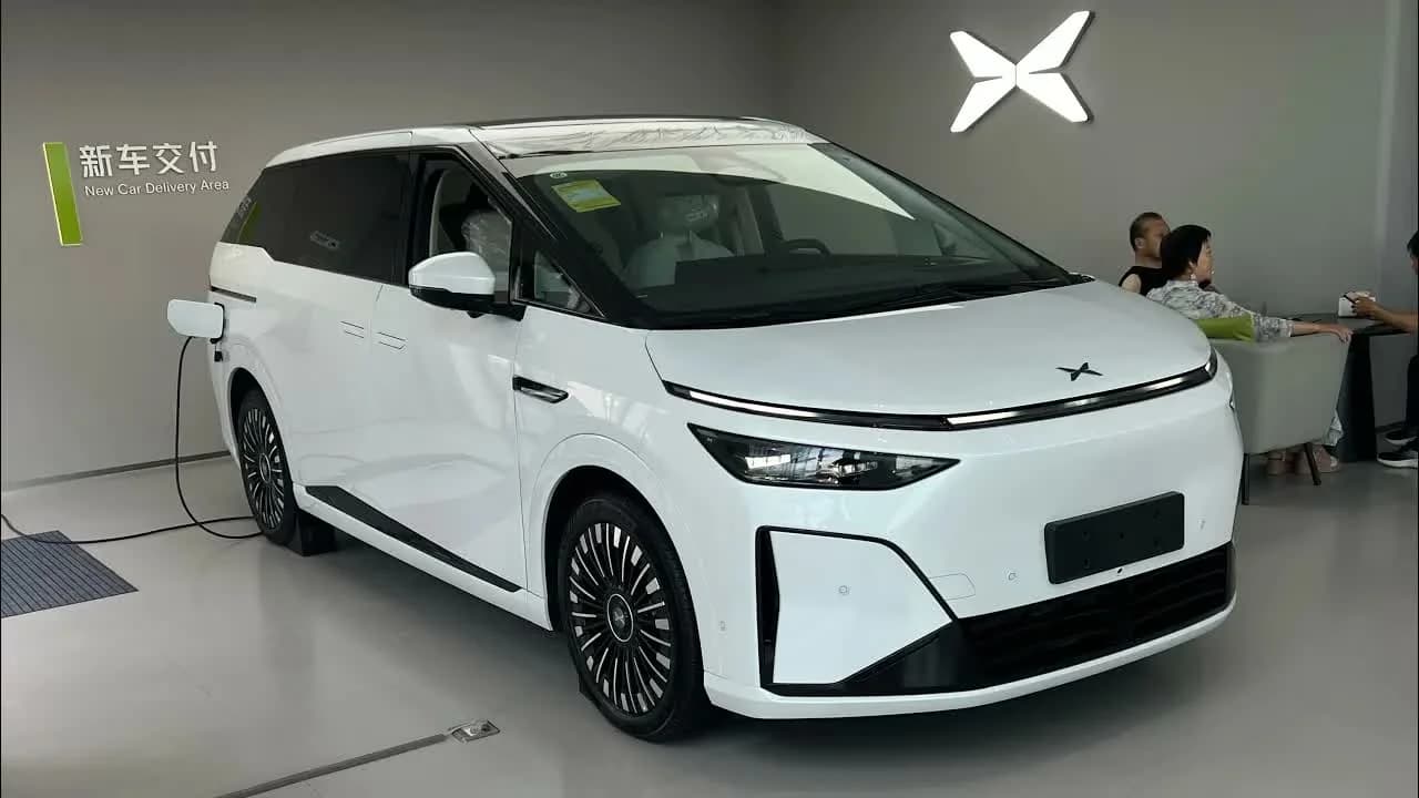 Xpeng X9 Super Range-Extender: A 1,602 km 7-Seat Luxury MPV From ~$43,400