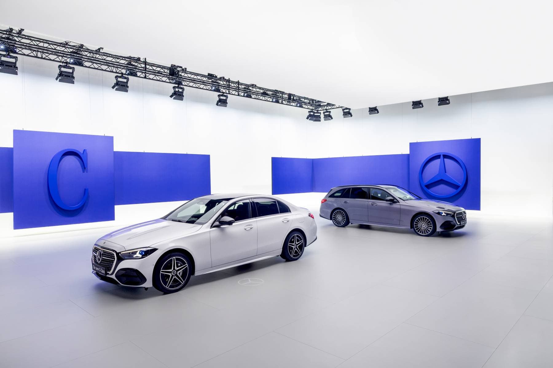 2026 Mercedes-Benz C-Class: Facelifted C 400 e PHEV Adds 395 HP, 100 km EV Range