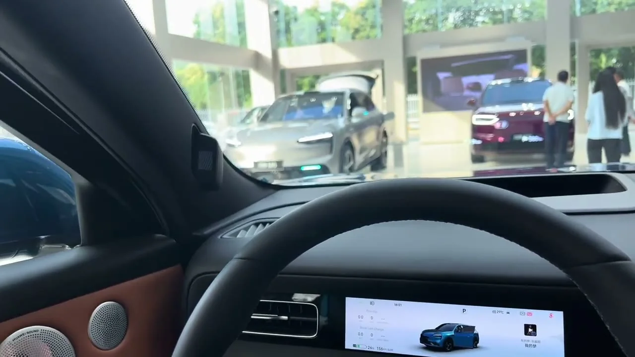 AITO M6: A Huawei-Powered SUV With 1,400 km Range And Standard LiDAR From ~$38,700 - View 2