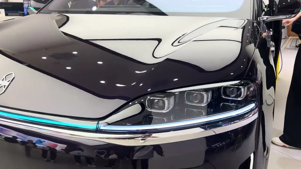 2026 Luxeed V9: Huawei-Tech Premium MPV With 1,250 km Range From $55,000 - View 3