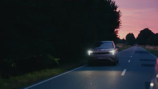 2026 Skoda Peaq: 7-Seat Electric SUV Sets 936 km Range Record - View 2
