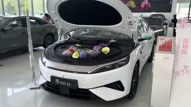 2026 BYD Qin Max EV: Flash-Charging Sedan With Up to 630 km From $16,400 - View 2