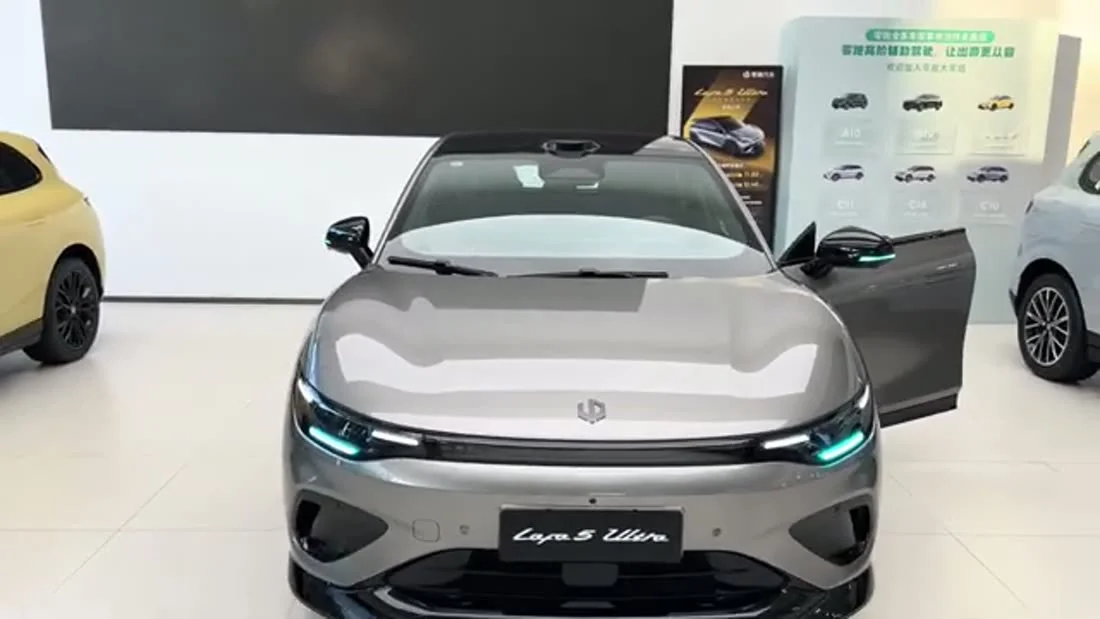 Leapmotor Lafa 5 Ultra: China's $18,000 Answer To The Golf GTI Is A Rear-Drive Electric Hot Hatch - View 2