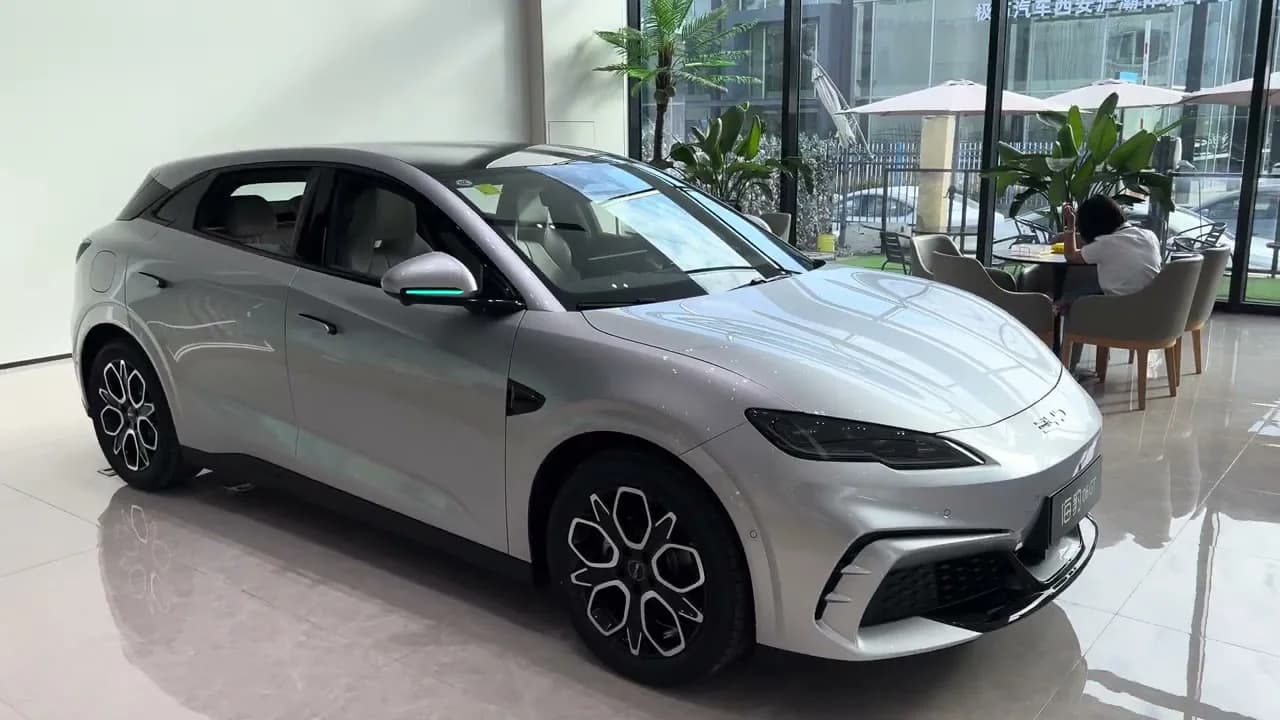 2026 BYD Seal 06 GT: A Flash-Charging Electric Hatch With Up To 620 km From ~$18,700 - View 2