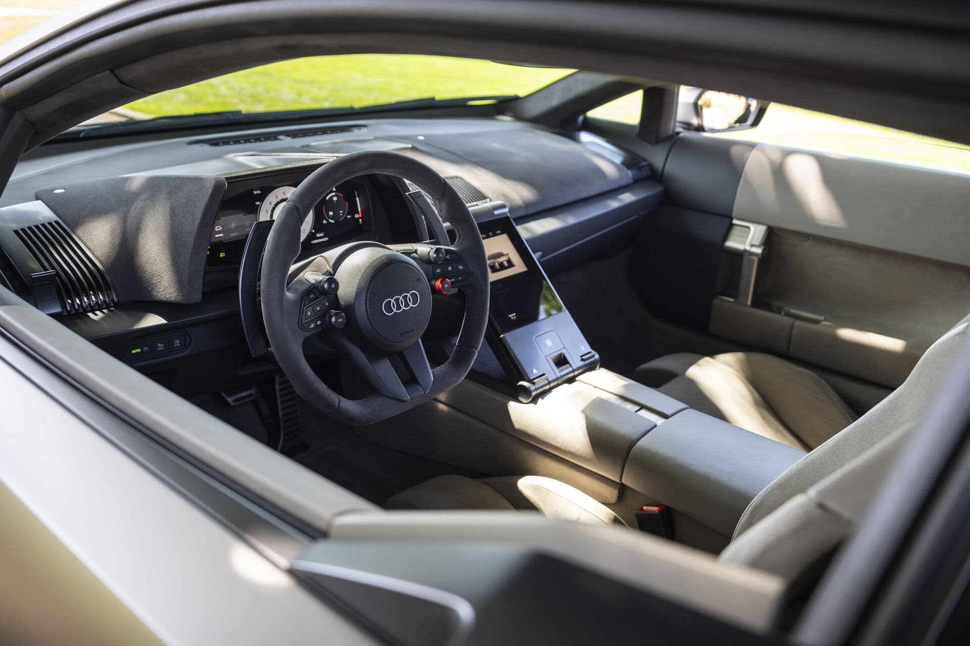 2027 Audi Nuvolari: 987 hp Hybrid Supercar Limited to 499 Units - View 2