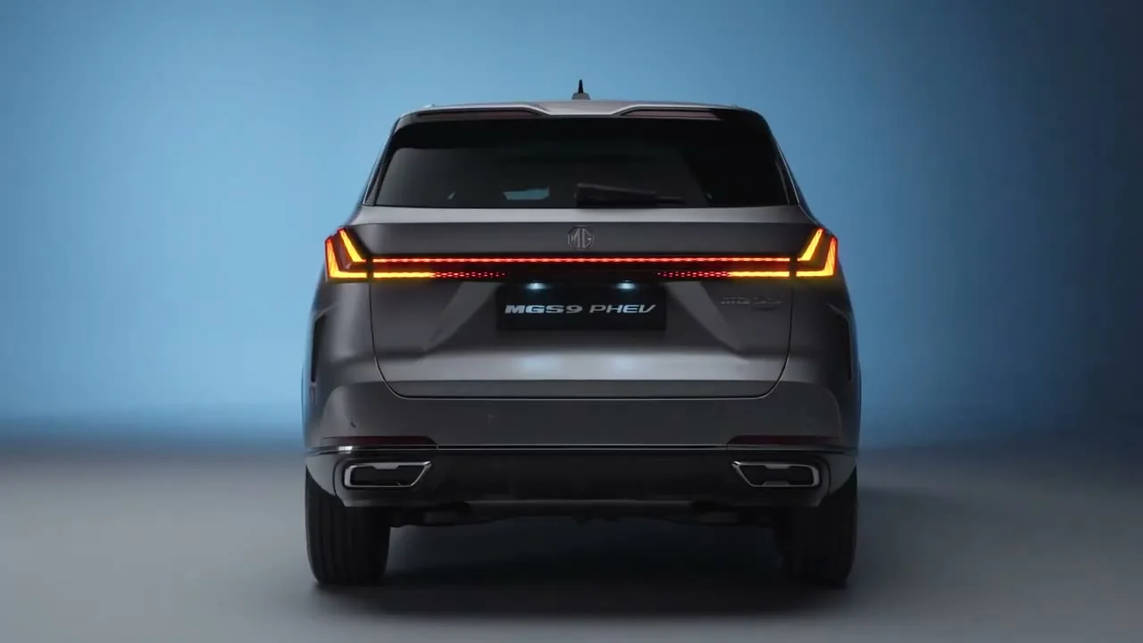 2026 MG S9 PHEV: MG's First 7-Seat SUV, 62-Mile EV Range, From £34,205 - View 2