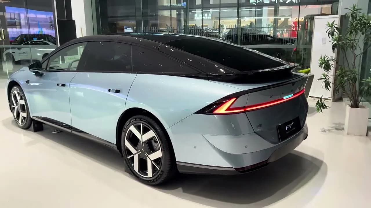 2026 Xpeng P7+ REV: 1,550 km Range Liftback Sedan From $26,800 - View 2