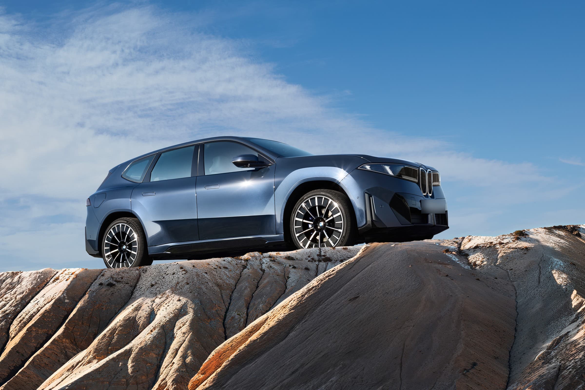 2026 BMW iX3: Neue Klasse SUV With Up to 806 km Range From EUR 63,400 - View 2
