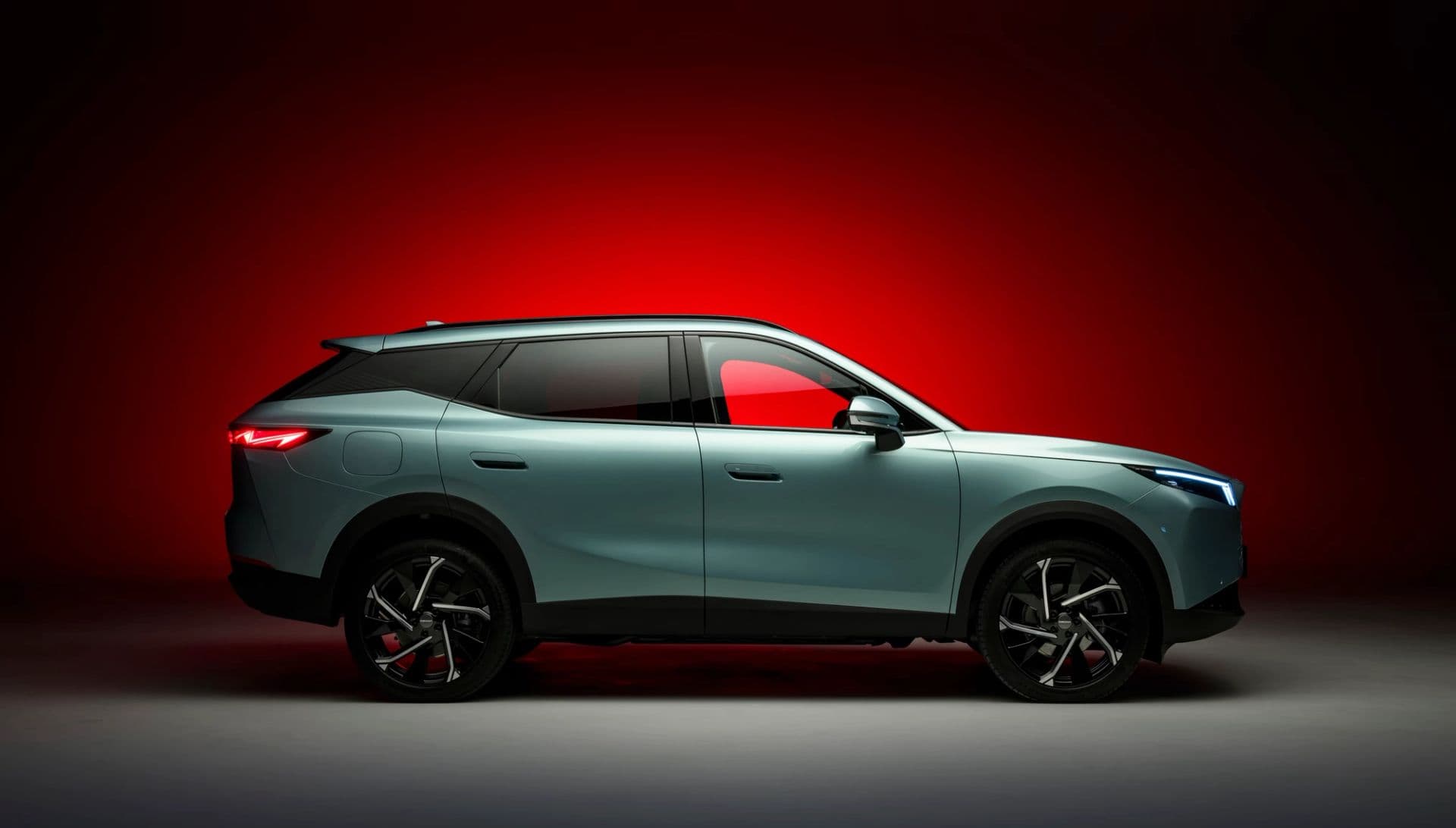 2026 Omoda 7 PHEV: 1,200 km Combined Range From $42,300 - View 2