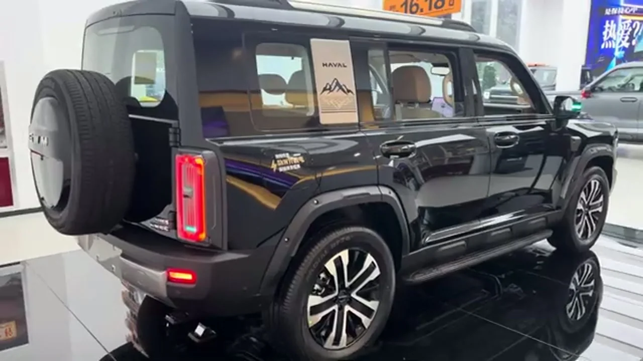 2026 Haval Menglong Plus PHEV: 448 hp Hi4 AWD Defender-Style SUV With 255 km EV Range From $27,800 - View 2
