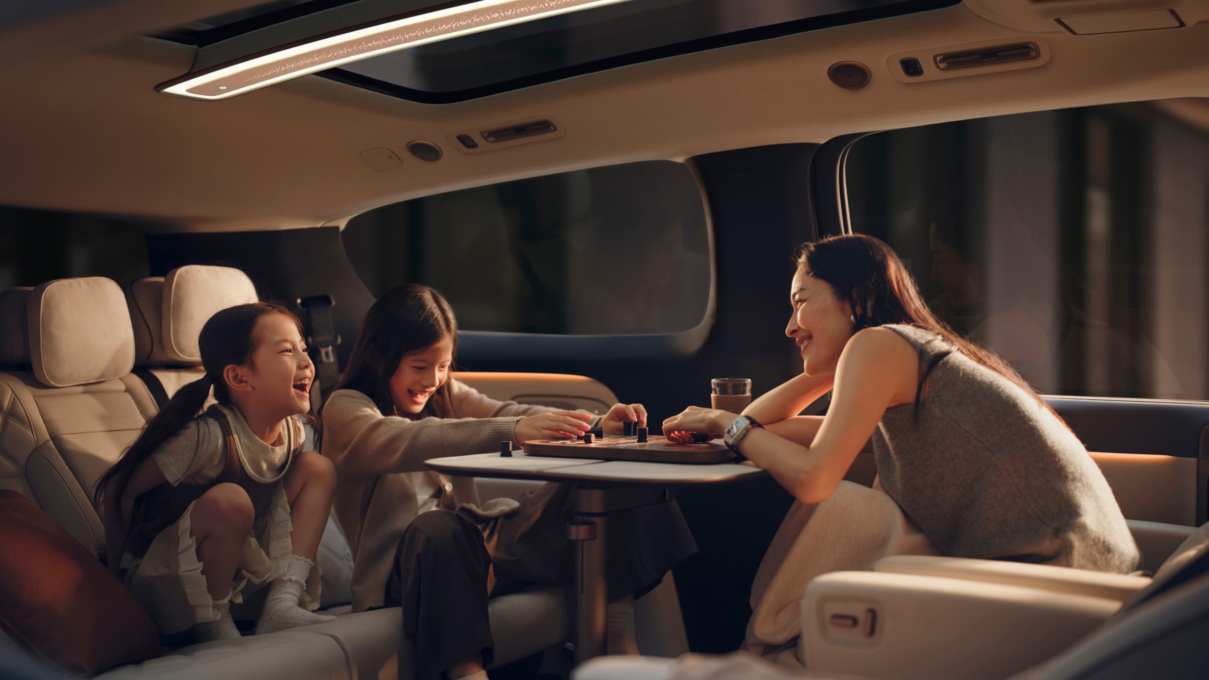 2026 Li Auto MEGA: Updated Electric MPV With 710 km Range From $75,200 - View 3