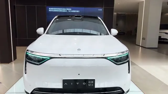 2026 AITO M8 REV: 6-Seat Family Flagship, Up to 526 hp, From $53,500