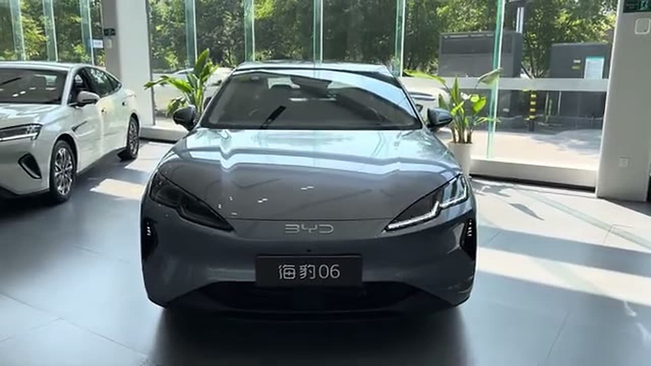 2027 BYD Seal 06 EV: Up to 630 km and 9-Minute Flash Charging From $16,500 - View 3