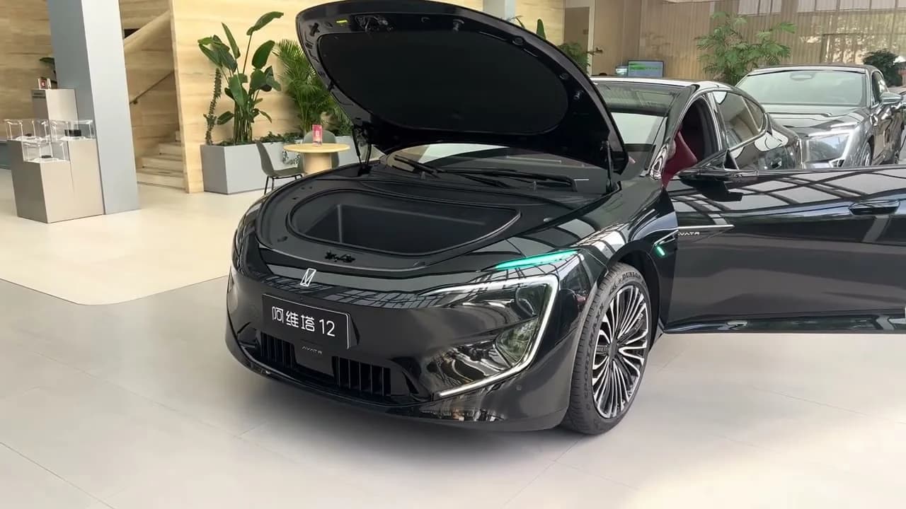 2026 AVATR 12 REV: Price Drops to $37,000, Now 1,270 km Range