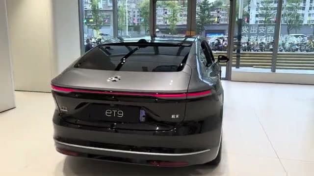 2026 NIO ET9: Steer-by-Wire Flagship Sedan With 650 km Range From $113,600 - View 3