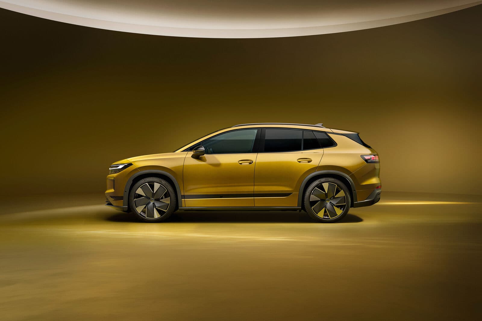 2027 Volkswagen ID. Tiguan: Up to 295 hp, 600 km WLTP, From EUR 42,695 - View 3