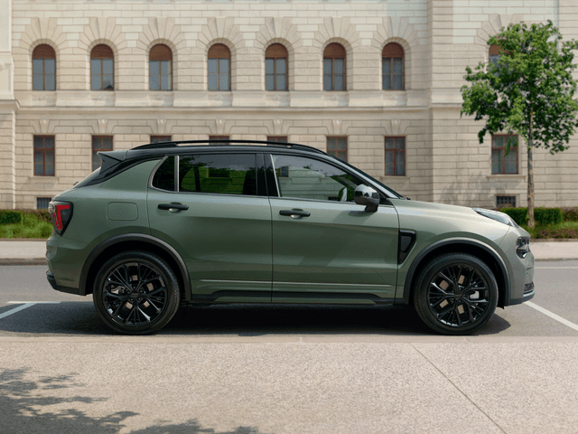 2026 Lynk & Co 01 EM-P: 276 HP Plug-In Hybrid Crossover Expands to Israel - View 3