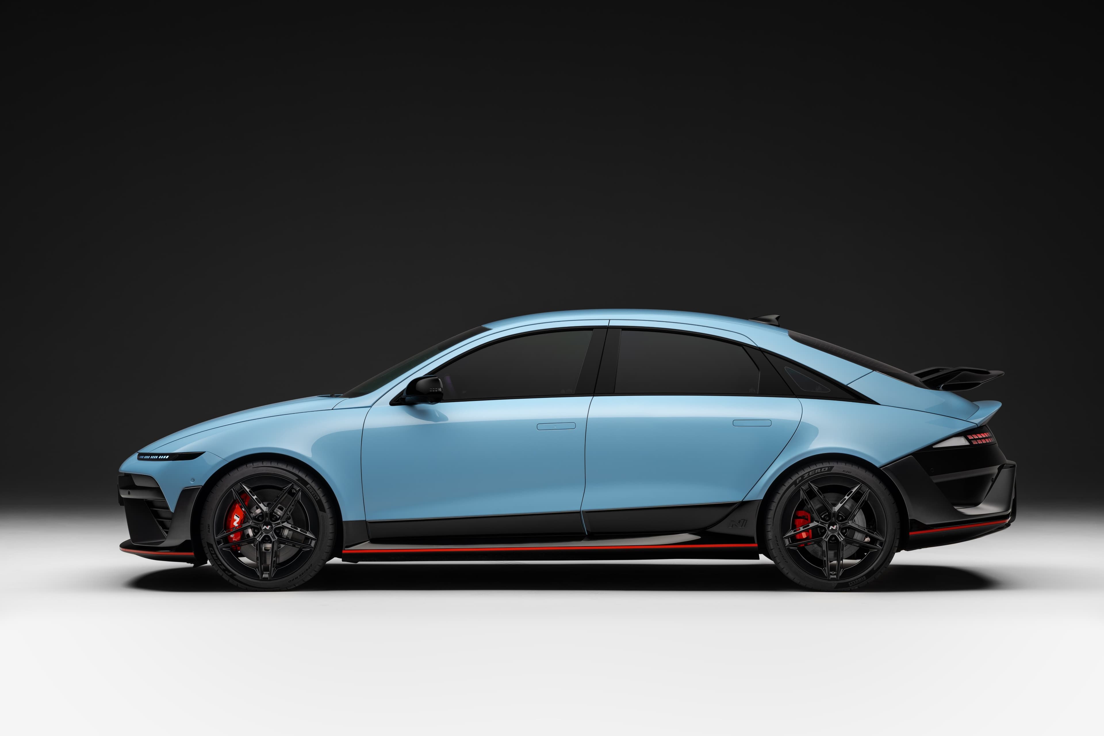 2026 Hyundai Ioniq 6 N: Up to 641 hp, 487 km WLTP, 18-Min Fast Charging - View 3