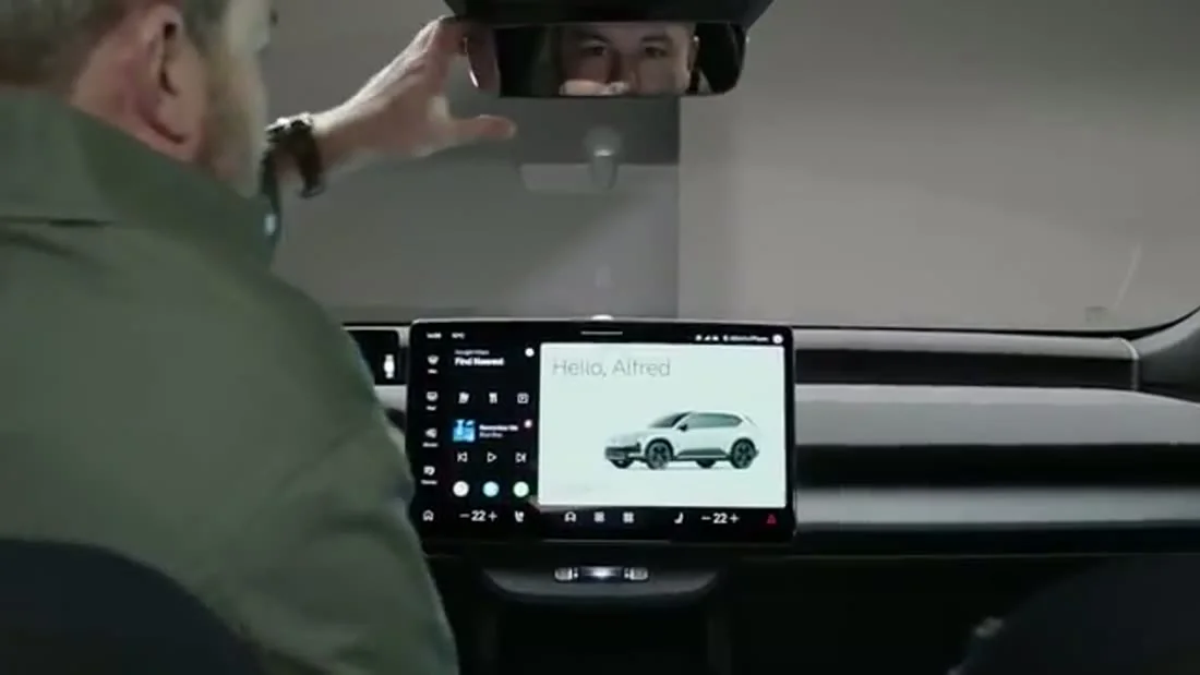 Volvo EX60 Cross Country: A Lifted, 670-HP Electric SUV With Air Suspension And Native NACS Charging - View 3