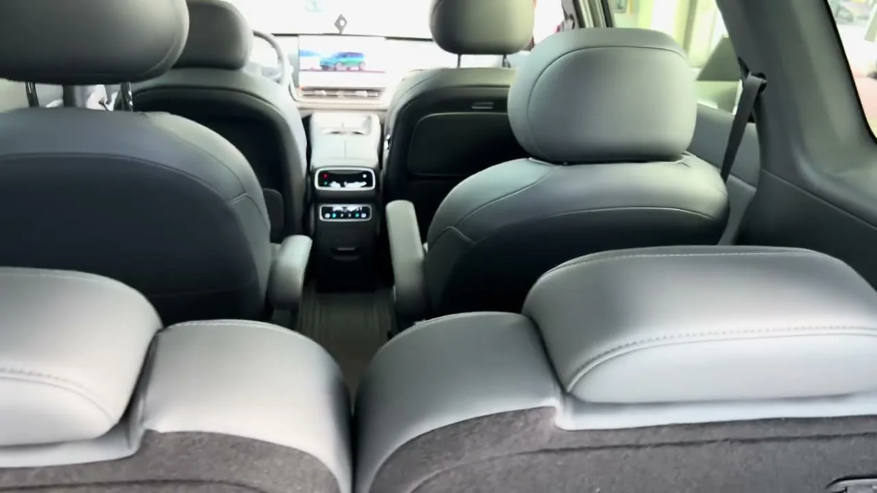2026 Dongfeng e008: A 6-Seat, 5-Metre EREV SUV With 1,220 km Range From ~$24,000