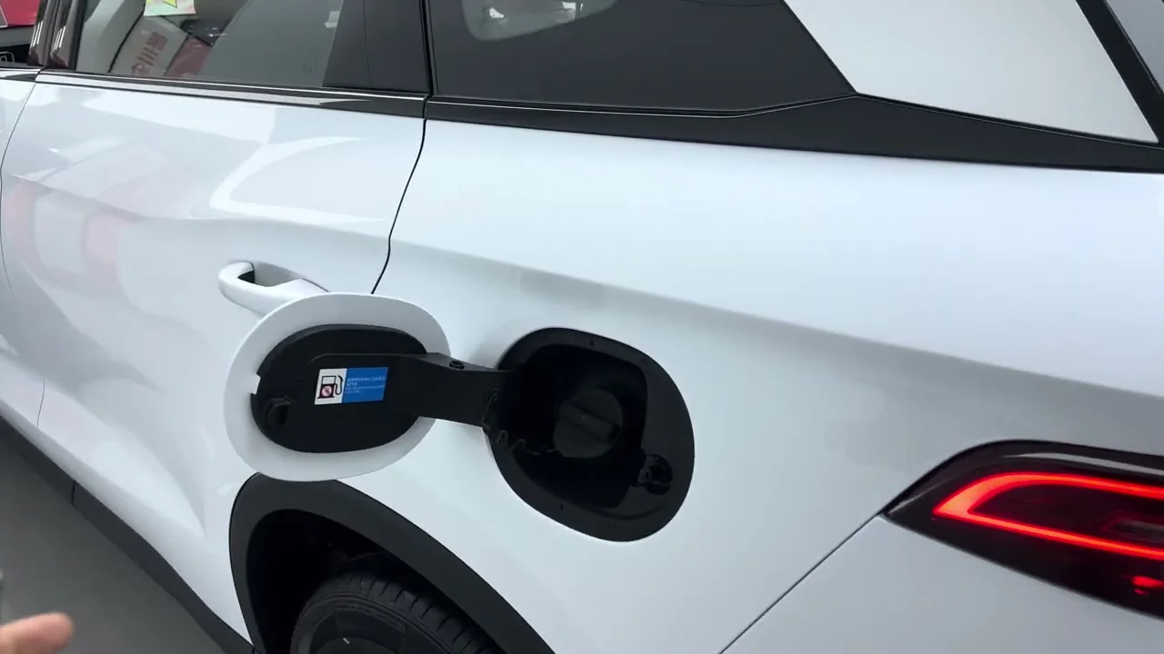 2026 BYD Song Pro DM-i Gets 301 km EV Range And 1,735 km Combined In Long-Range Edition