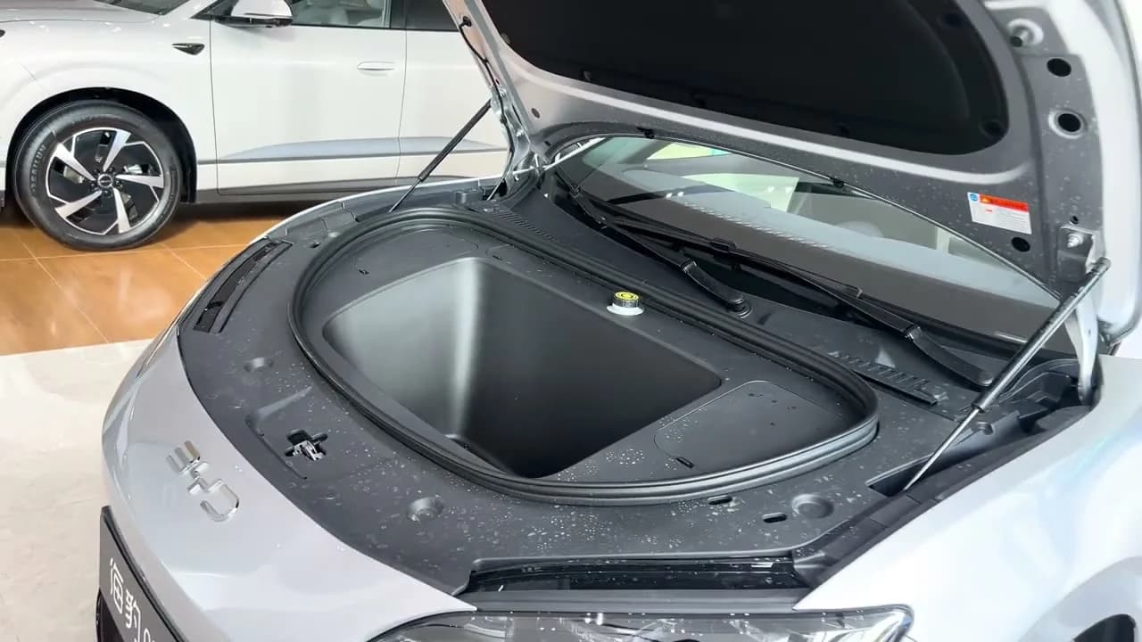 2026 BYD Seal 06 GT: A Flash-Charging Electric Hatch With Up To 620 km From ~$18,700