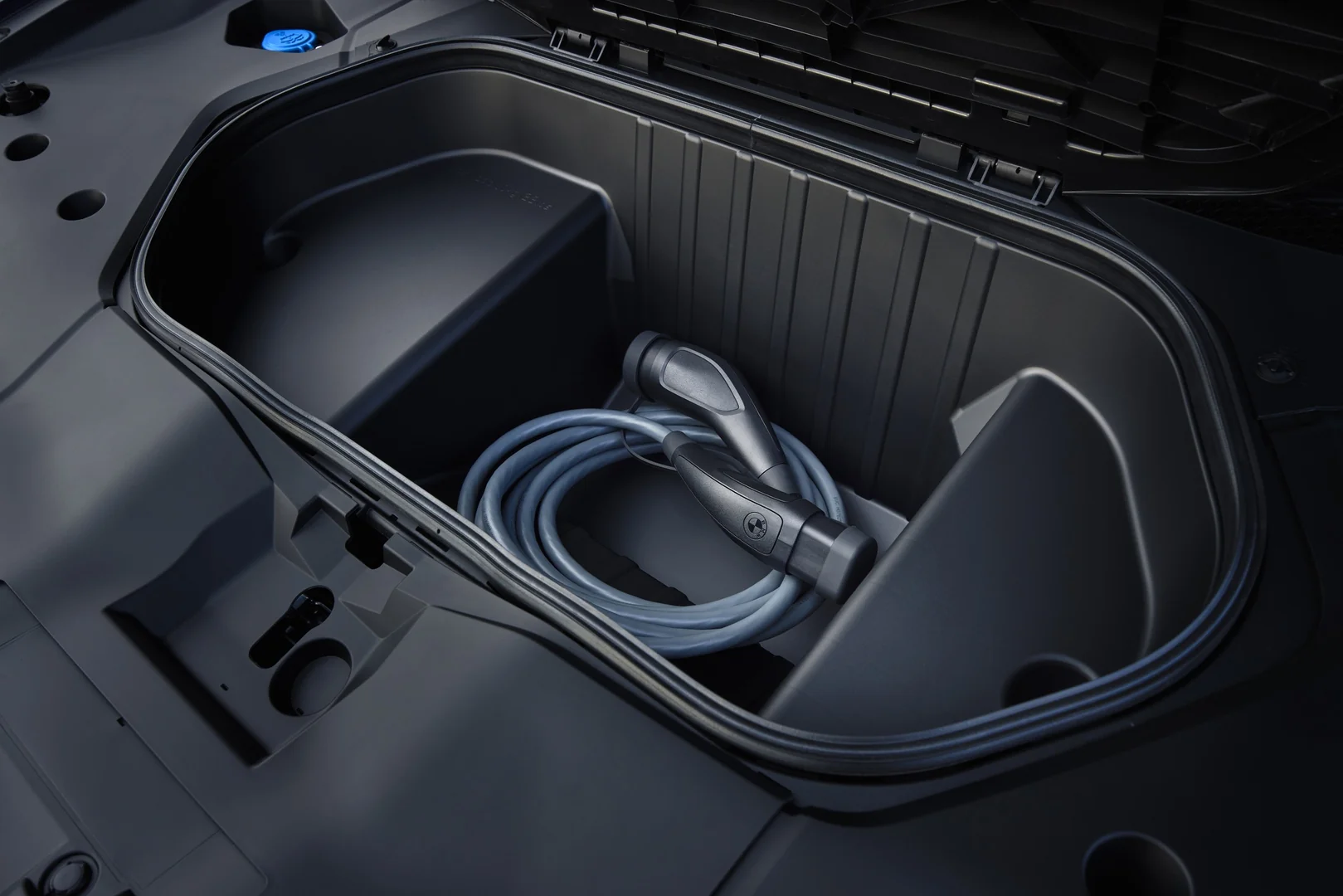 2026 BMW iX3: Neue Klasse SUV With Up to 806 km Range From EUR 63,400