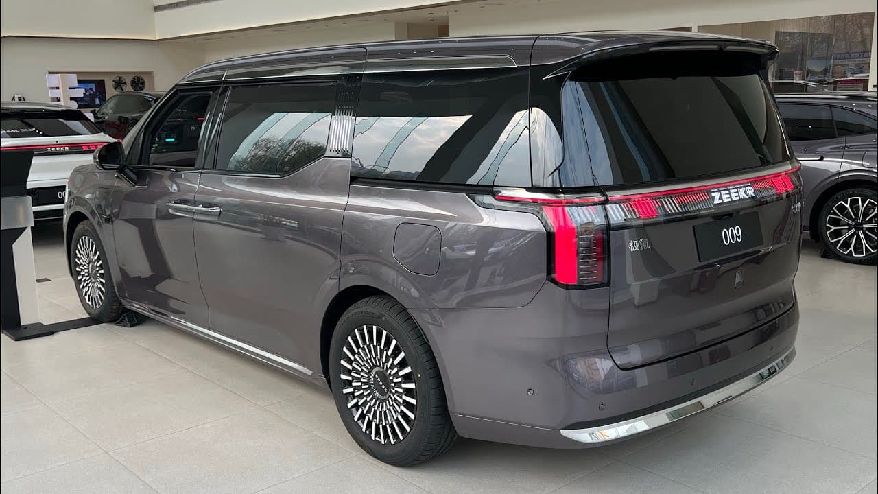 2025 Zeekr 009 Electric MPV Review